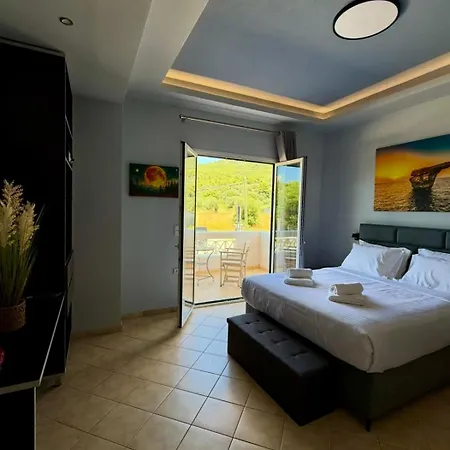 Konstantinos 3*
